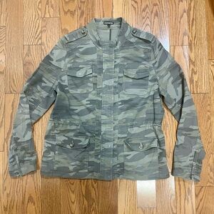 Fatigue print utility jacket from Express in size large